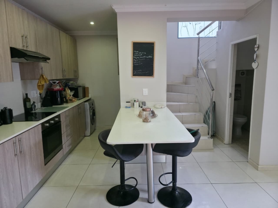 To Let 3 Bedroom Property for Rent in Parklands North Western Cape